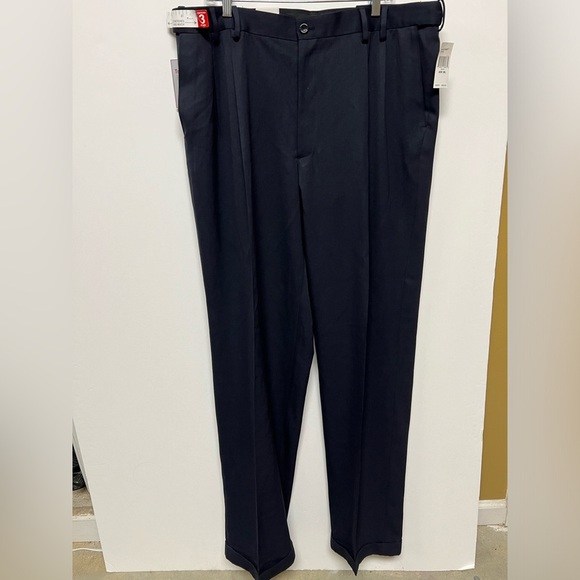 IZOD LUXURY SPORT MEN’S SLACKS. 40W x 38L. NAVY. CLASSIC FIT. DOUBLE PLEAT - Picture 1 of 11